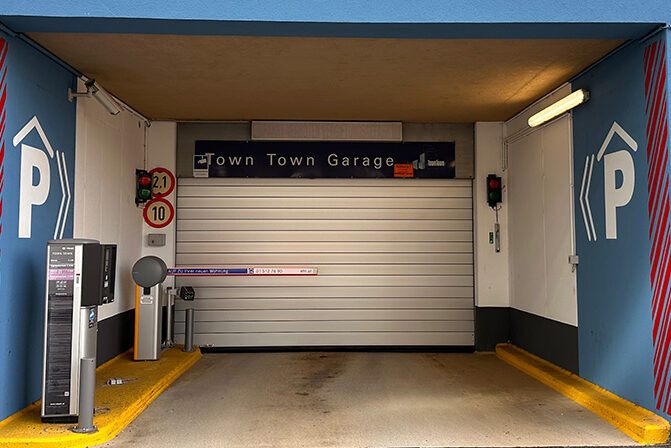 Town Town Garage